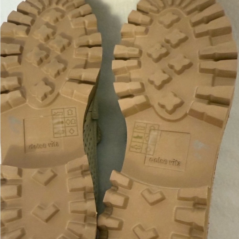 Dolce Vita Womens Chunky Penny Loafers Cream Size 6.5 NWOT - Picture 4 of 4